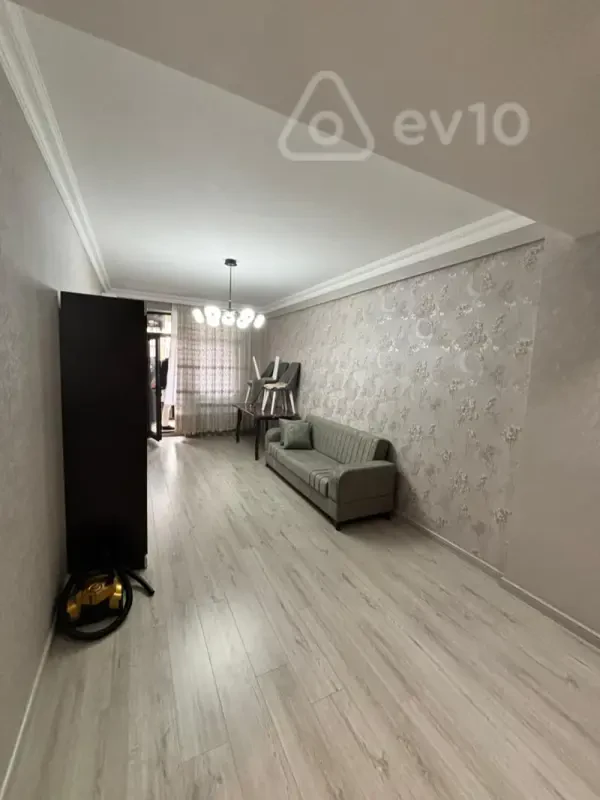 Kirayə verilir 2 otaqlı yeni tikili 75 m²
