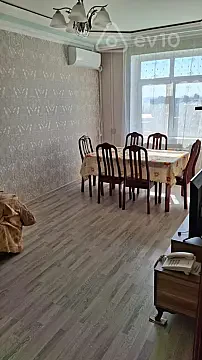 Kirayə verilir 21 otaqlı köhnə tikili 60 m² — Bakı, Nizami 21 otaq 60.00 m²