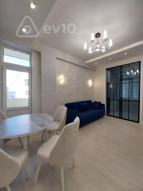 Kirayə verilir 2 otaqlı yeni tikili 78 m²