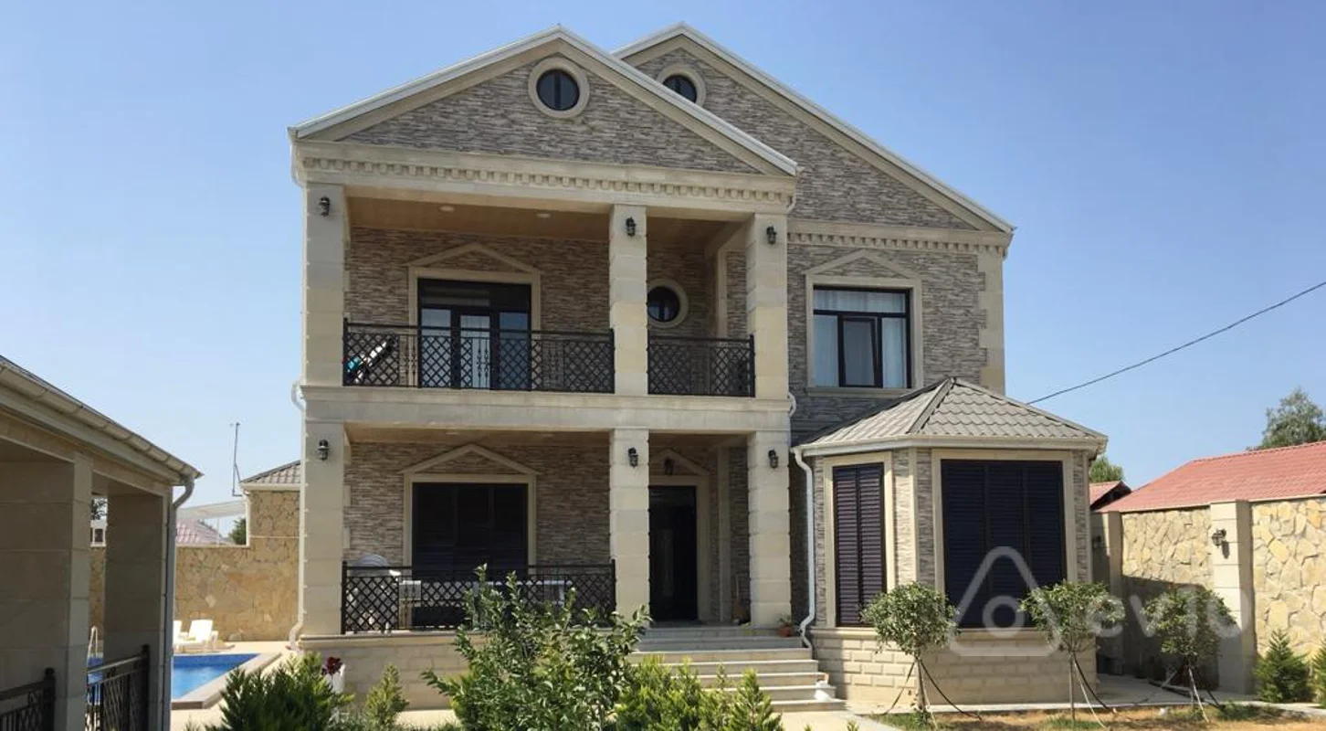 Satılır 6 otaqlı həyət evi 238 m²