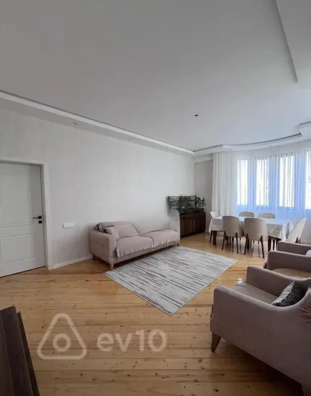 Satılır 3 otaqlı yeni tikili 133 m²