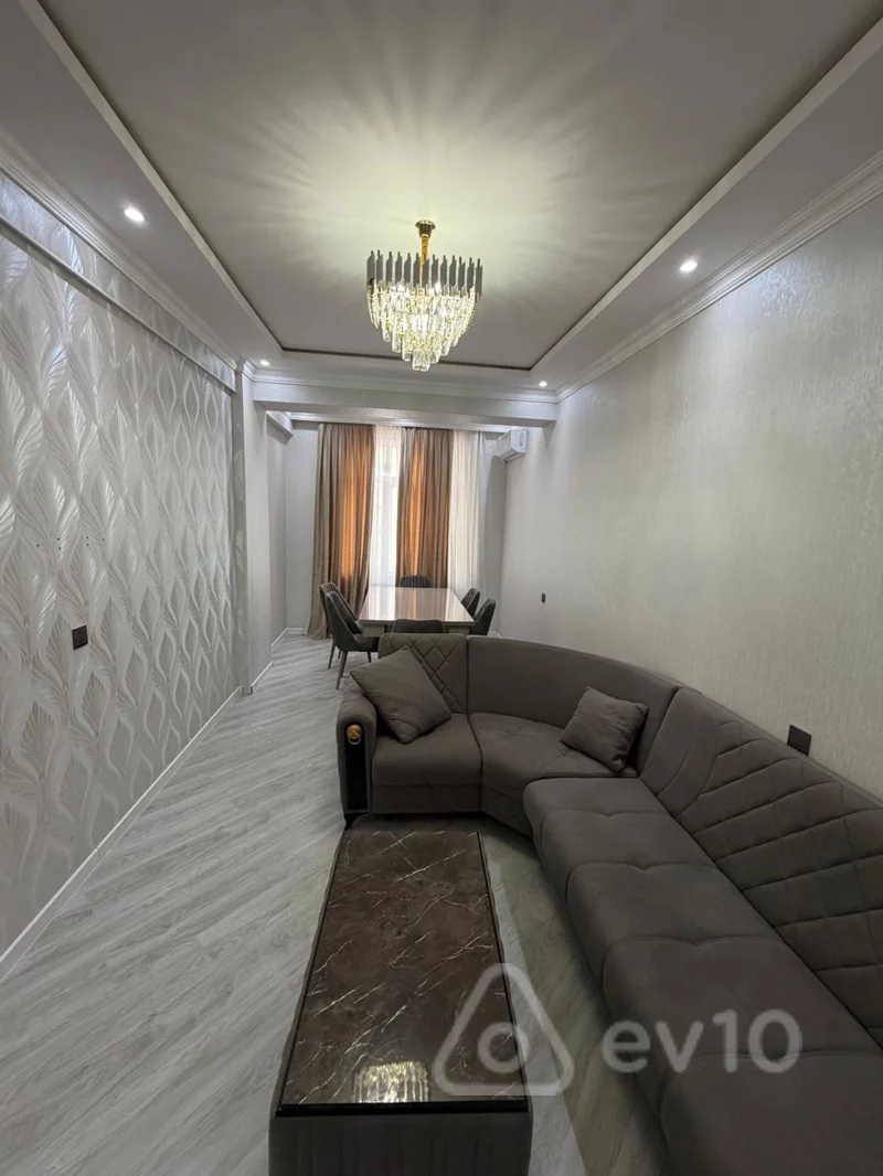 Kirayə verilir 3 otaqlı yeni tikili 100 m²