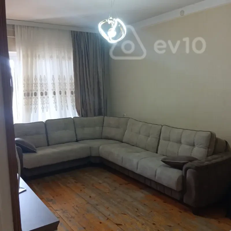 Satılır 2 otaqlı köhnə tikili 51.4 m²