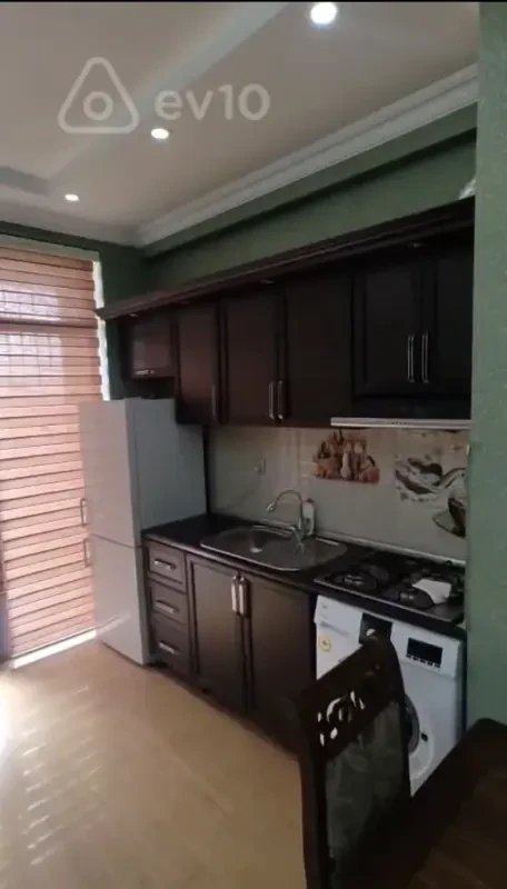 Kirayə verilir 2 otaqlı yeni tikili 50 m²