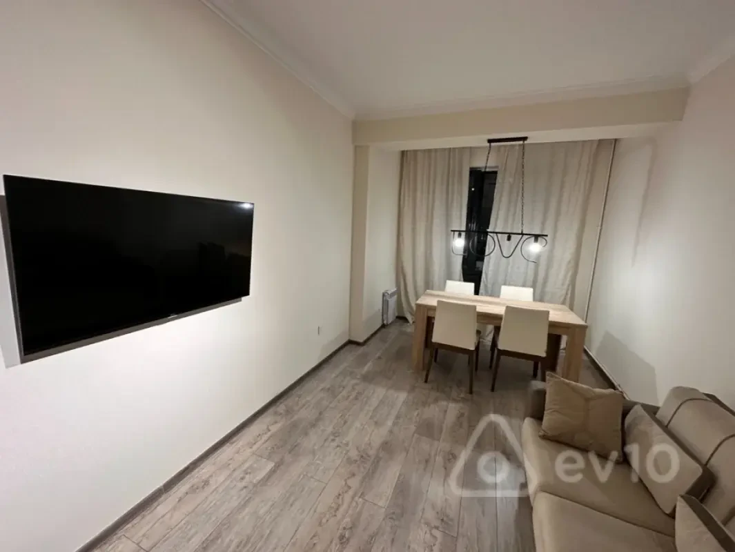 Kirayə verilir 2 otaqlı yeni tikili 60 m²