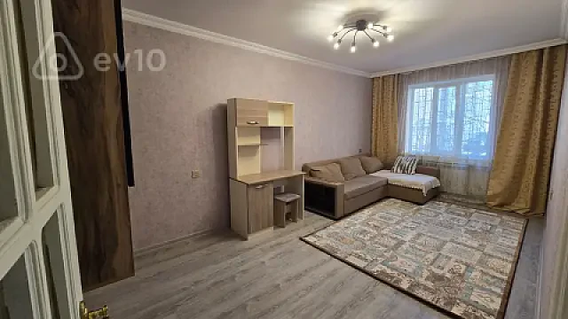 Kirayə verilir 2 otaqlı köhnə tikili 65 m² — Bakı, Nizami 2 otaq 65.00 m²