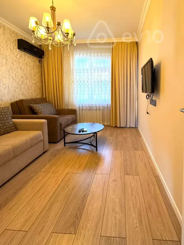 Satılır 3 otaqlı köhnə tikili 70 m²
