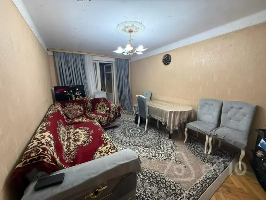 Satılır 2 otaqlı köhnə tikili 50 m²