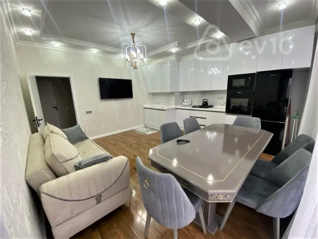 Kirayə verilir 3 otaqlı yeni tikili 90 m²