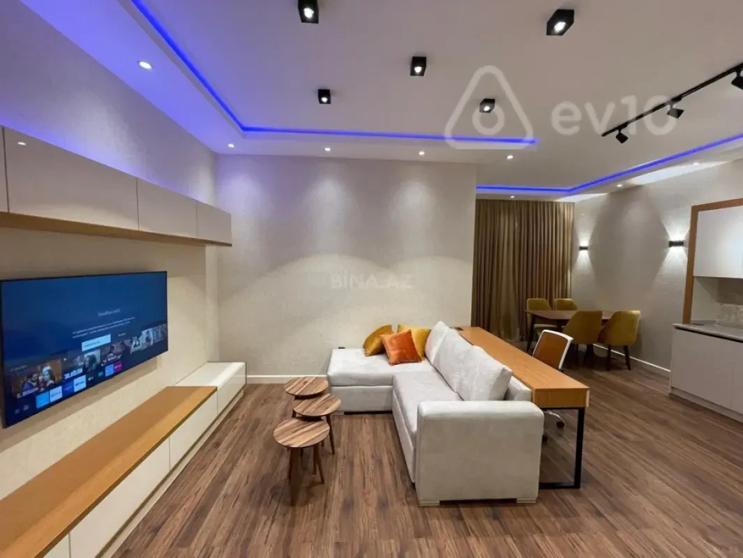 Kirayə verilir 2 otaqlı yeni tikili 70 m²