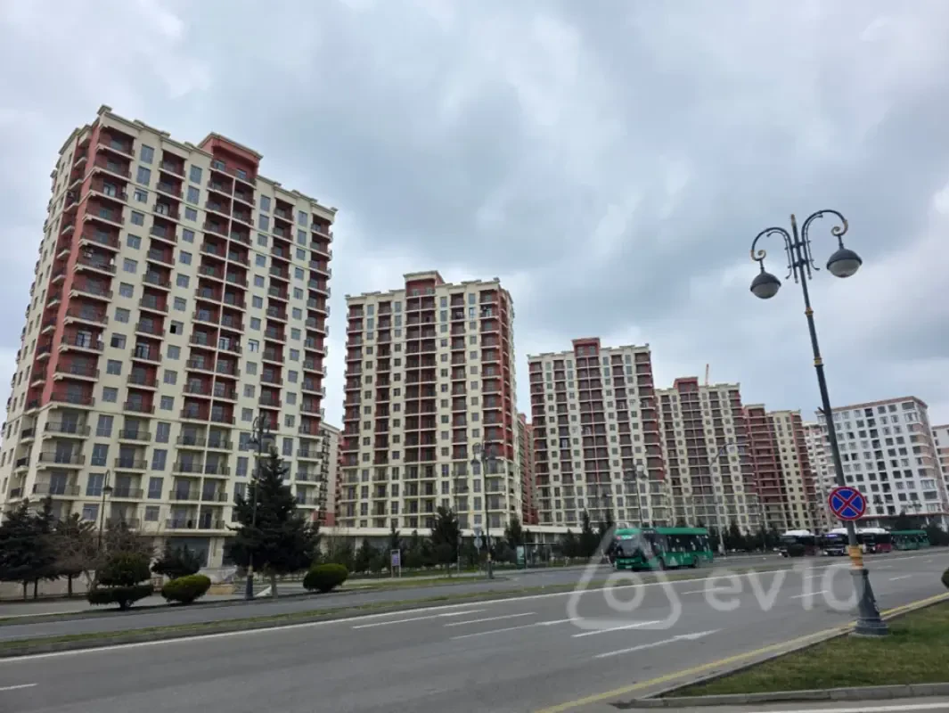 Kirayə verilir 2 otaqlı yeni tikili 50 m²