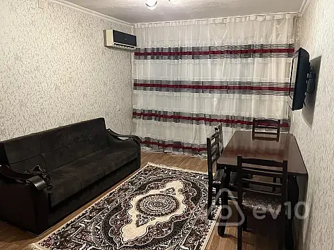 Kirayə verilir 2 otaqlı köhnə tikili 50 m² — Bakı, Nizami 2 otaq 50.00 m²