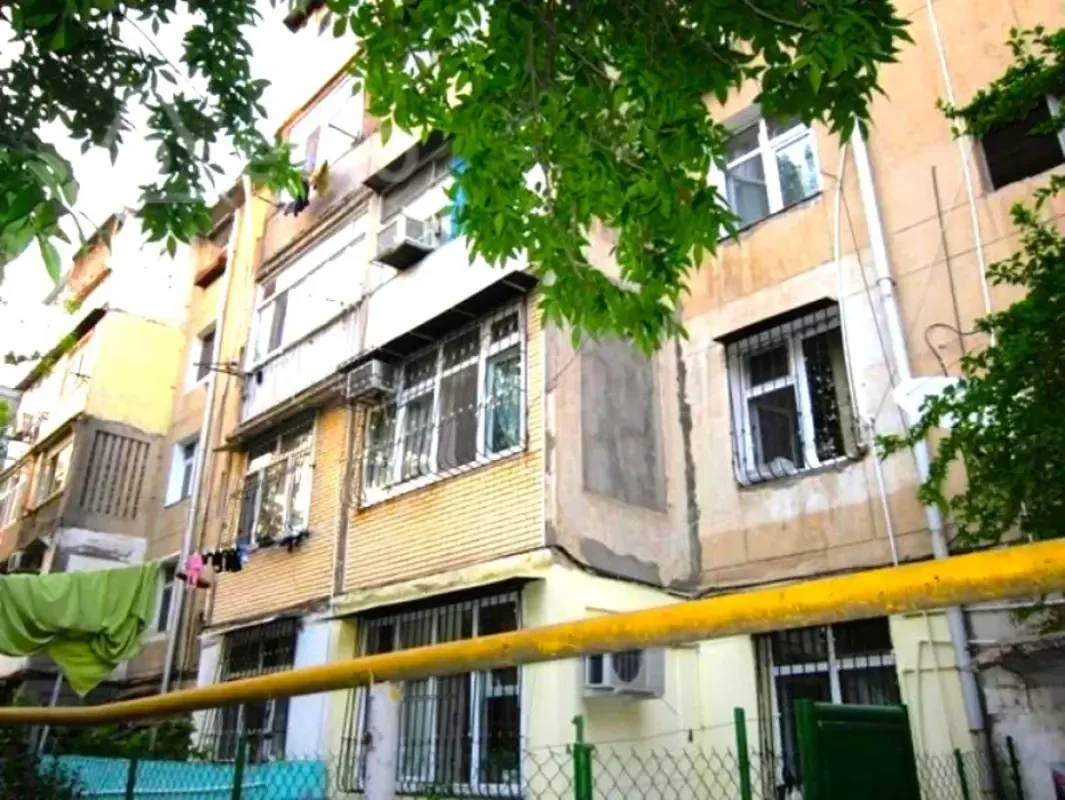 Satılır 2 otaqlı köhnə tikili 35 m²