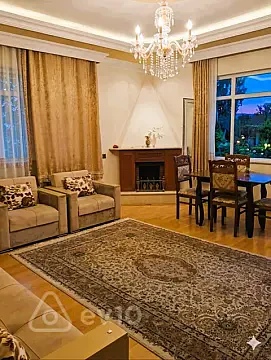 Kirayə verilir 2 otaqlı köhnə tikili 70 m² — Bakı, Nəsimi 2 otaq 70.00 m²