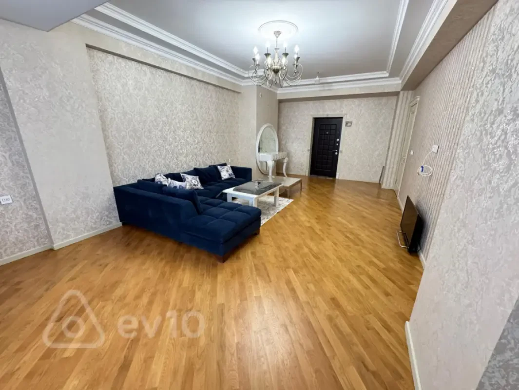 Kirayə verilir 2 otaqlı yeni tikili 100 m²