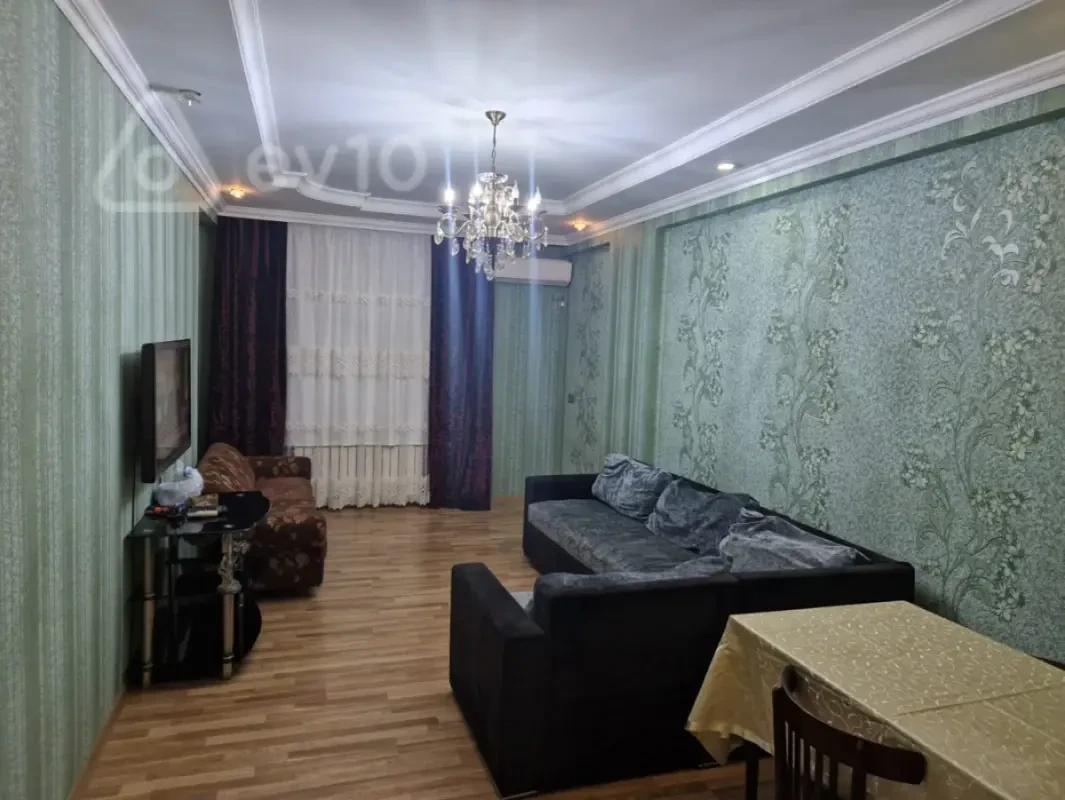 Kirayə verilir 2 otaqlı yeni tikili 80 m²