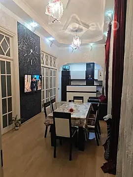 Satılır 3 otaqlı köhnə tikili 68 m² — Bakı, Səbail 3 otaq 68.00 m²