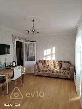 Kirayə verilir 1 otaqlı köhnə tikili 40 m² — Bakı, Nizami 1 otaq 40.00 m²