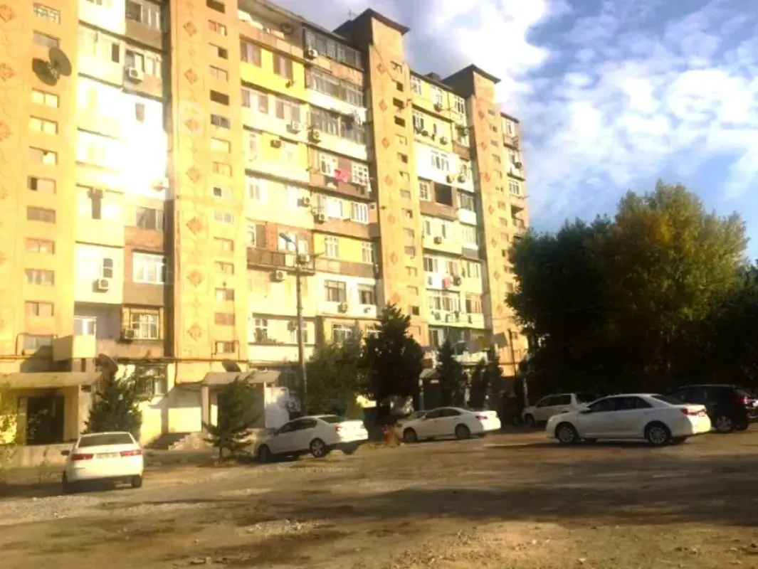 Satılır 3 otaqlı köhnə tikili 80 m²
