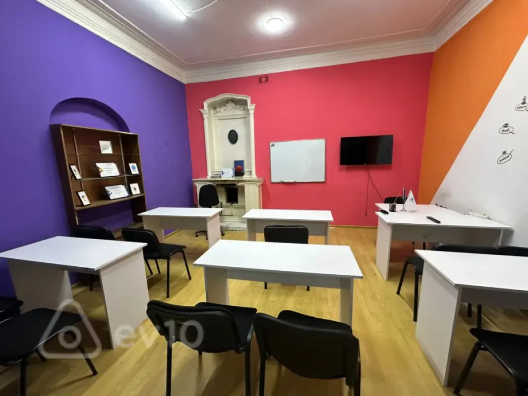 Kirayə verilir 4 otaqlı ofis 100 m²