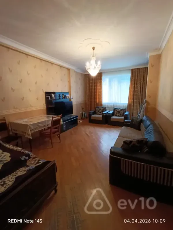 Satılır 2 otaqlı yeni tikili 75 m²