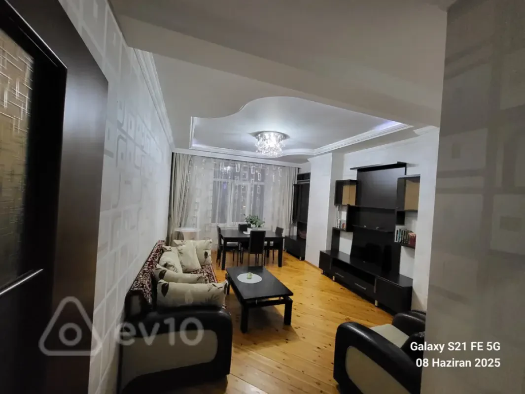Kirayə verilir 2 otaqlı yeni tikili 90 m²