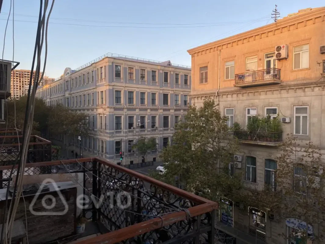 Kirayə verilir 1 otaqlı köhnə tikili 30 m²