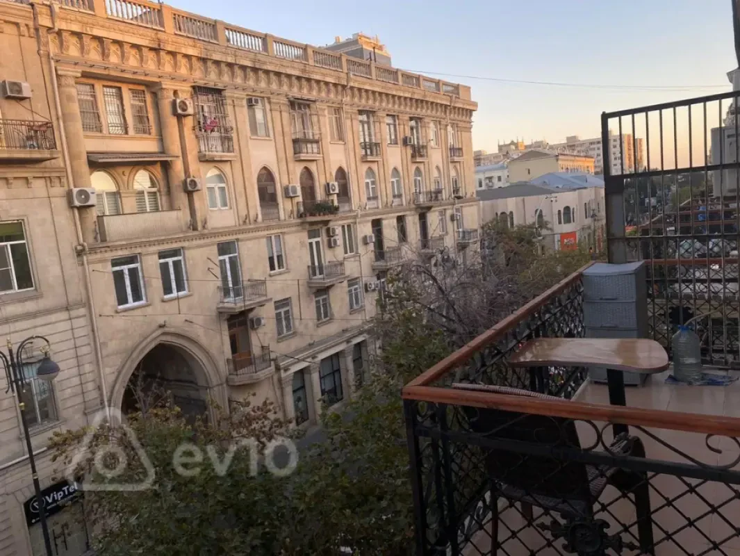 Kirayə verilir 1 otaqlı köhnə tikili 33 m²