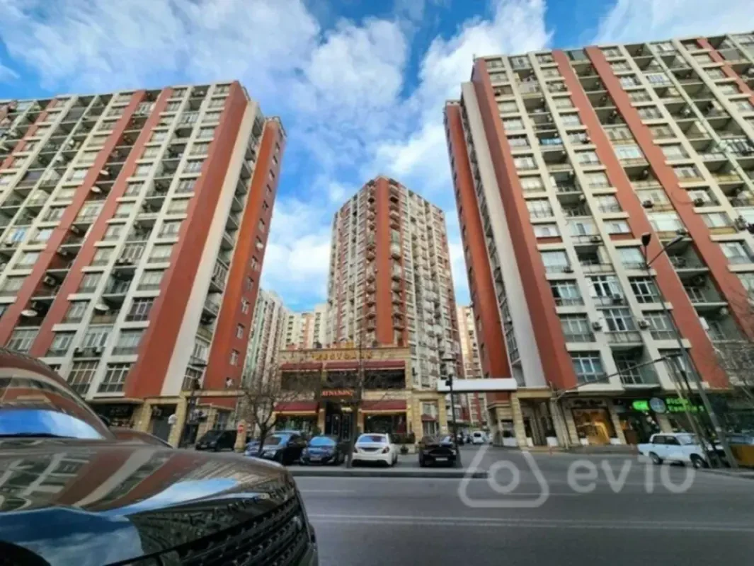 Kirayə verilir 2 otaqlı yeni tikili 86 m²