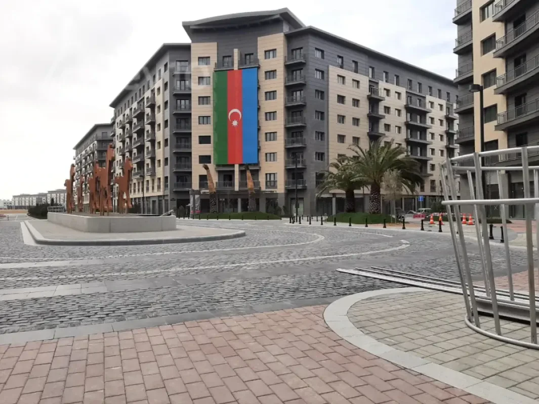 Satılır 4 otaqlı yeni tikili 162 m²