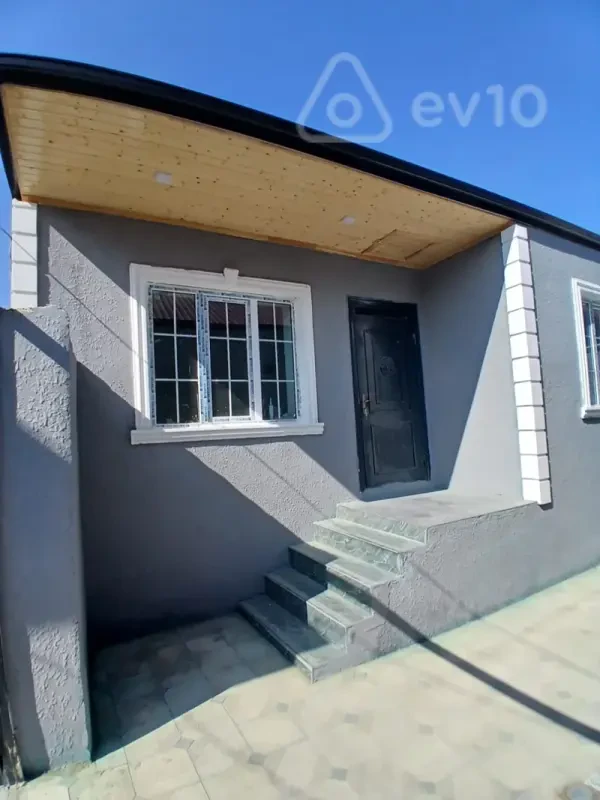 Kirayə verilir 3 otaqlı həyət evi 80 m²