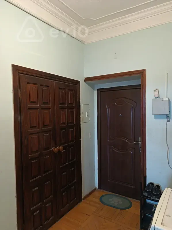 Kirayə verilir 3 otaqlı köhnə tikili 100 m²