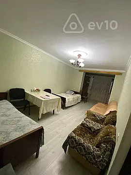 Kirayə verilir 1 otaqlı köhnə tikili 35 m² — Bakı, Nizami 1 otaq 35.00 m²