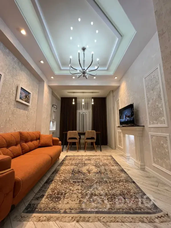 Kirayə verilir 2 otaqlı yeni tikili 65 m²