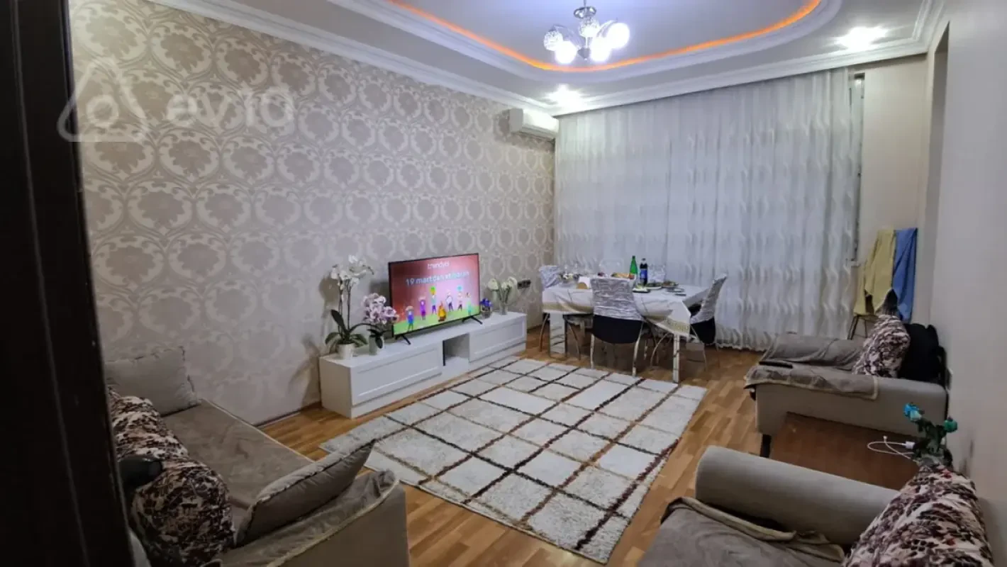Satılır 3 otaqlı yeni tikili 82 m²