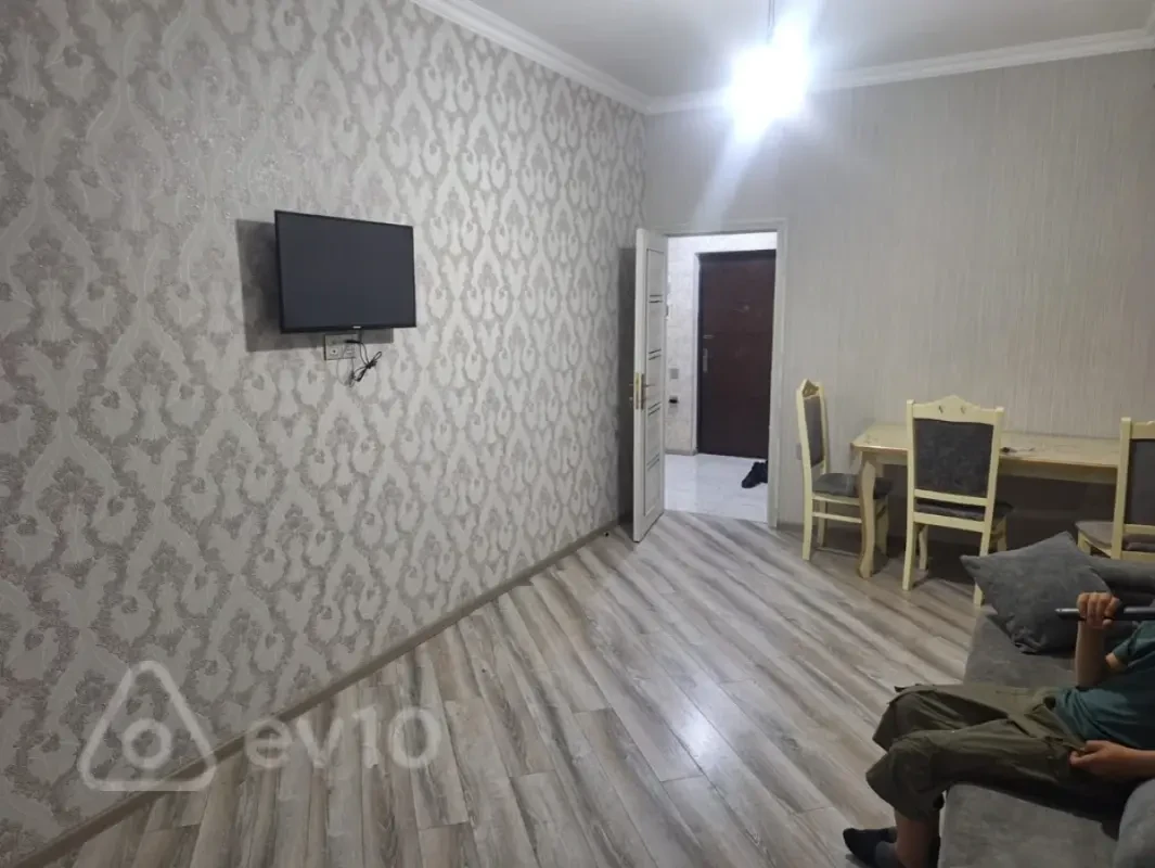 Kirayə verilir 2 otaqlı yeni tikili 55 m²