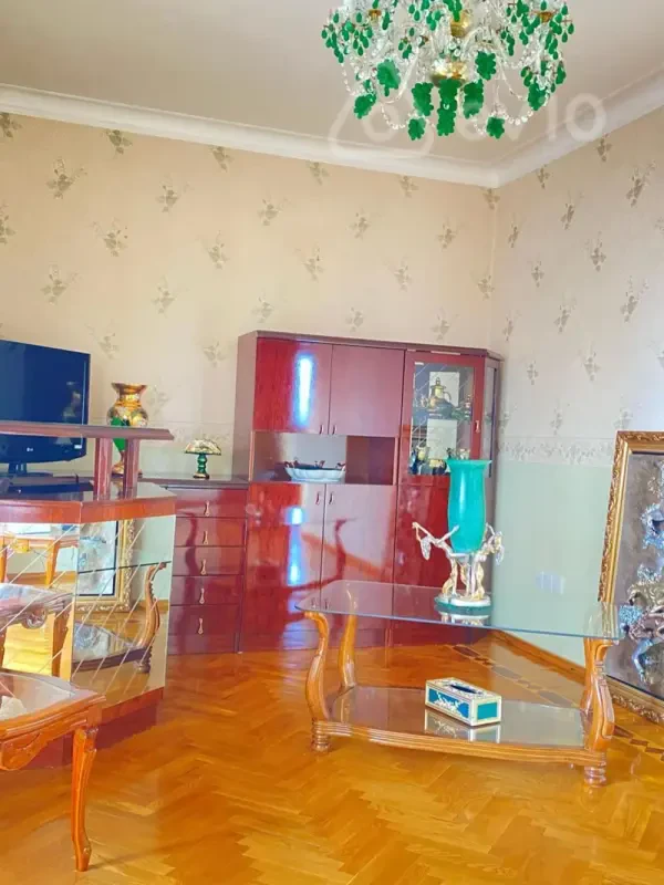 Satılır 3 otaqlı köhnə tikili 78 m²