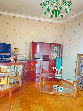 Satılır 3 otaqlı köhnə tikili 78 m² — Bakı, Binəqədi 3 otaq 78.00 m²