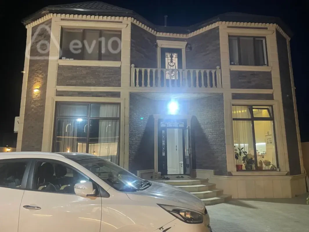 Kirayə verilir 5 otaqlı həyət evi 270 m²