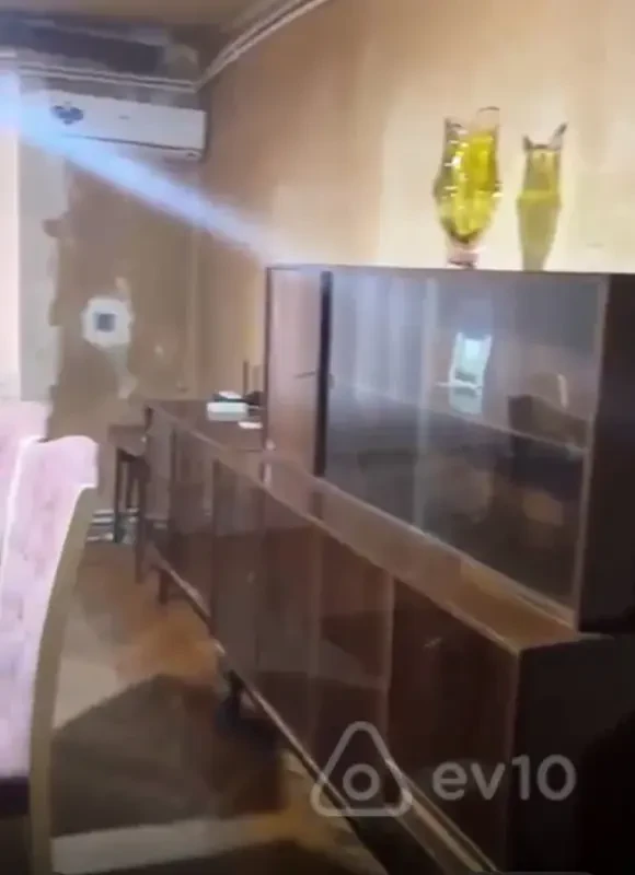 Kirayə verilir 3 otaqlı köhnə tikili 85 m²
