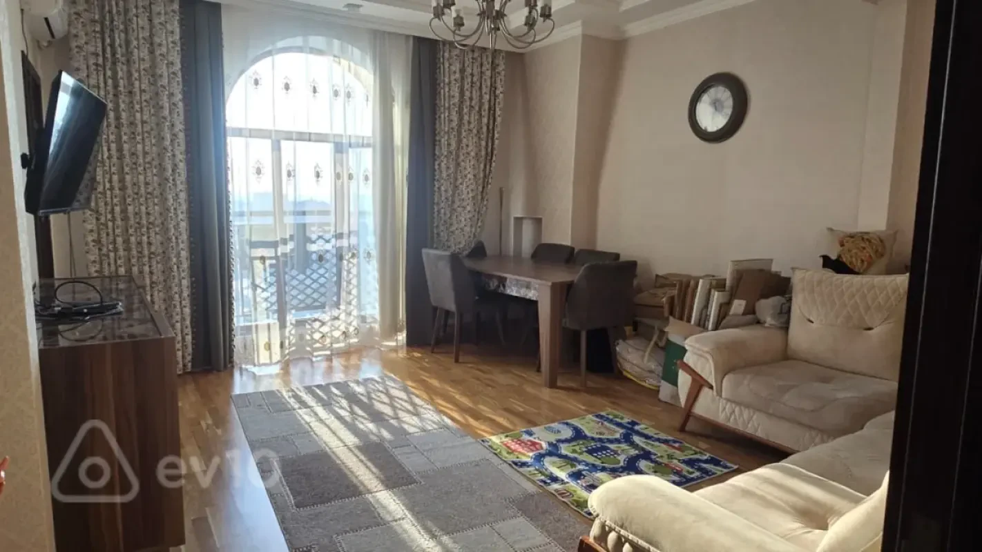 Kirayə verilir 3 otaqlı yeni tikili 80 m²