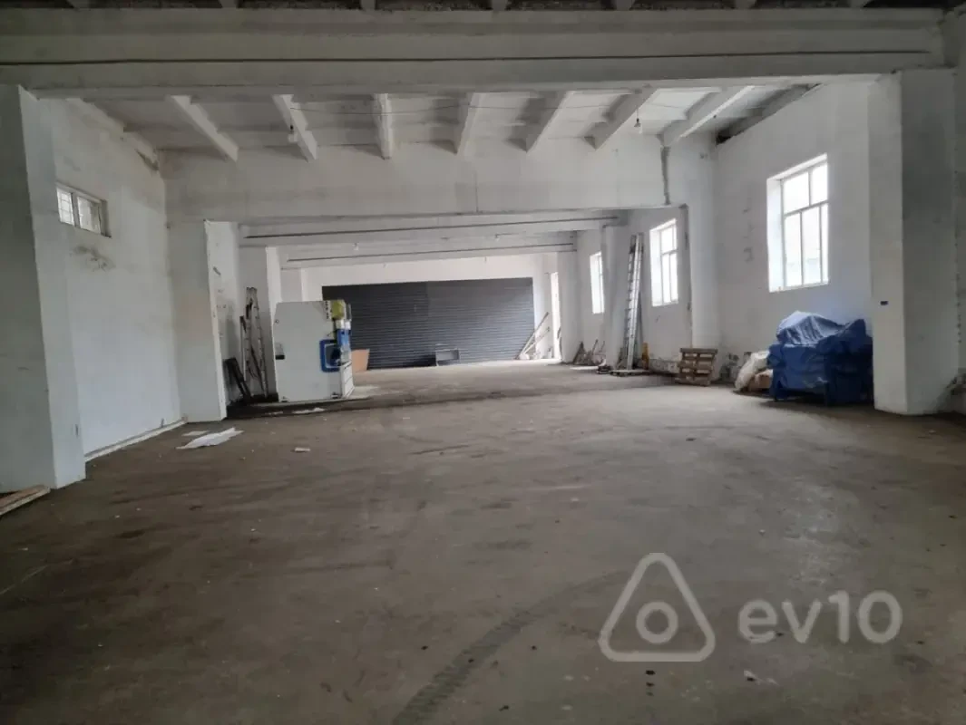 Kirayə verilir mənzil 400 m²