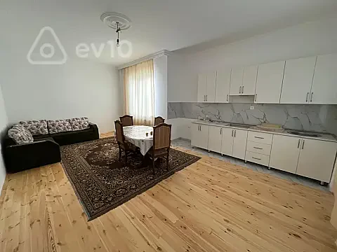 Kirayə verilir 4 otaqlı köhnə tikili 90 m² — Bakı, Nəsimi 4 otaq 90.00 m²