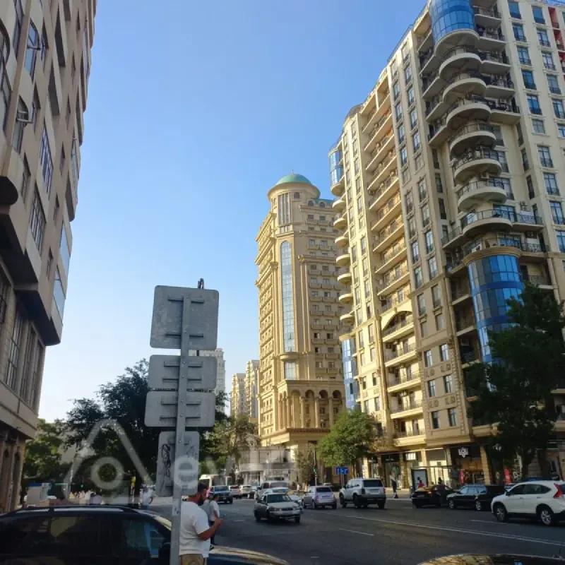 Satılır 4 otaqlı yeni tikili 214 m²