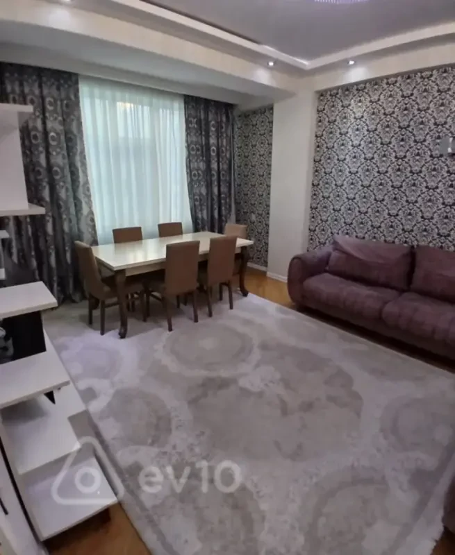 Kirayə verilir 3 otaqlı yeni tikili 75 m²