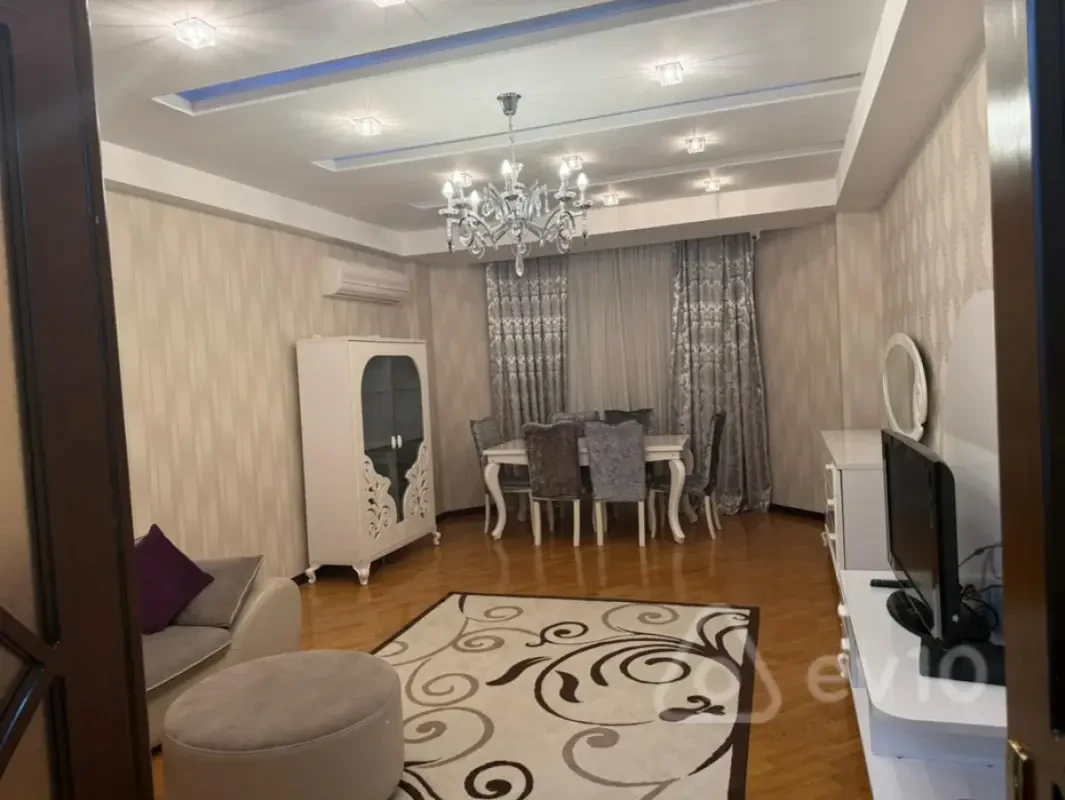 Kirayə verilir 3 otaqlı yeni tikili 102 m²