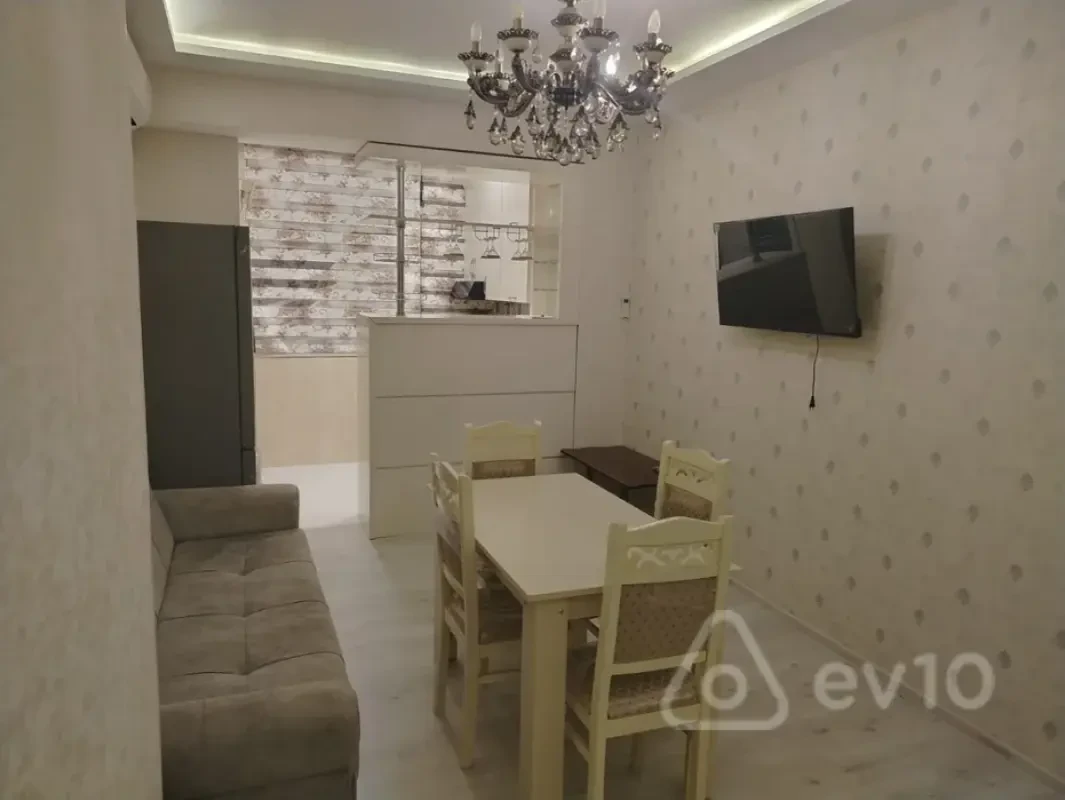 Kirayə verilir 2 otaqlı yeni tikili 55 m²
