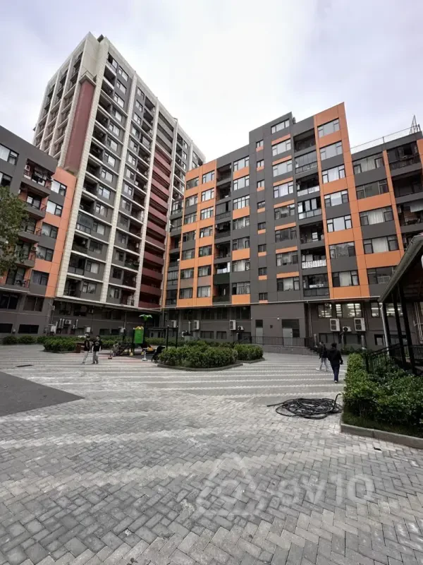 Kirayə verilir 2 otaqlı yeni tikili 60 m²