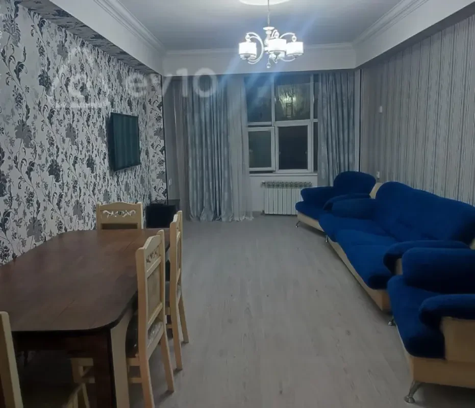 Kirayə verilir 4 otaqlı yeni tikili 120 m²