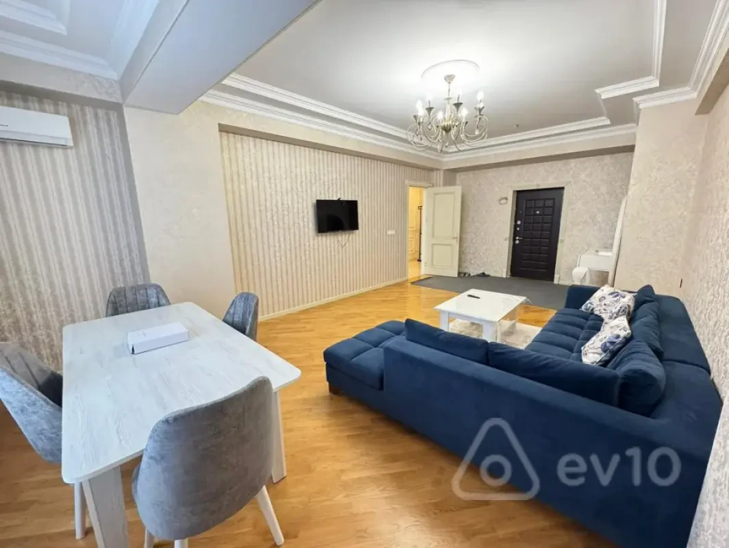 Kirayə verilir 2 otaqlı yeni tikili 98 m²